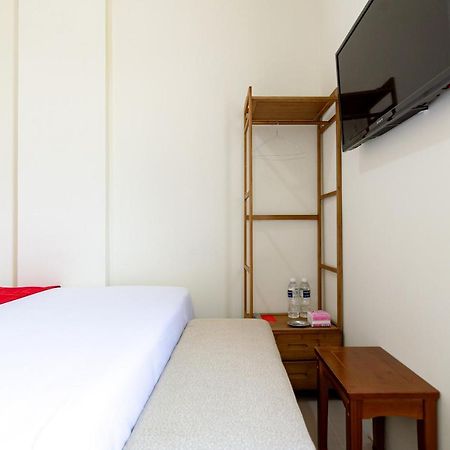 Reddoorz Plus At Komplek Abc Batu Aji Batam Kubuk Exterior foto